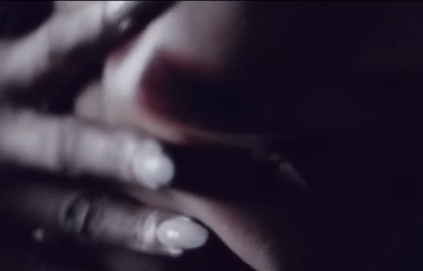 rihanna lipstick smear