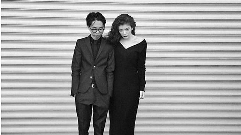 Teenage Fandom in the Age of Twitter and Social Media