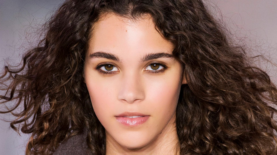 Henna Hair Dye Tips for 2020: Everything to Know Before Trying at Home