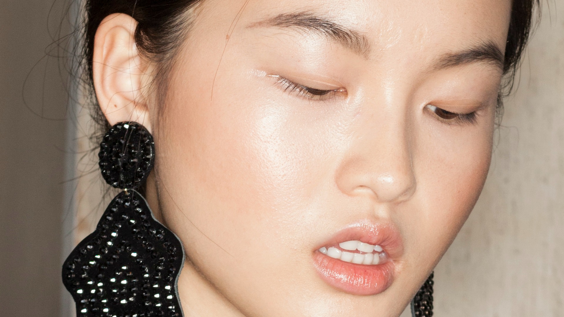 How to Clean Out Your Beauty Stash