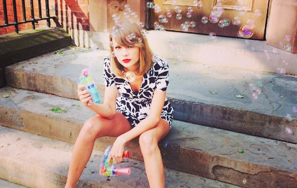 Taylor Swift Is The First Woman To Dethrown Herself On Billboard