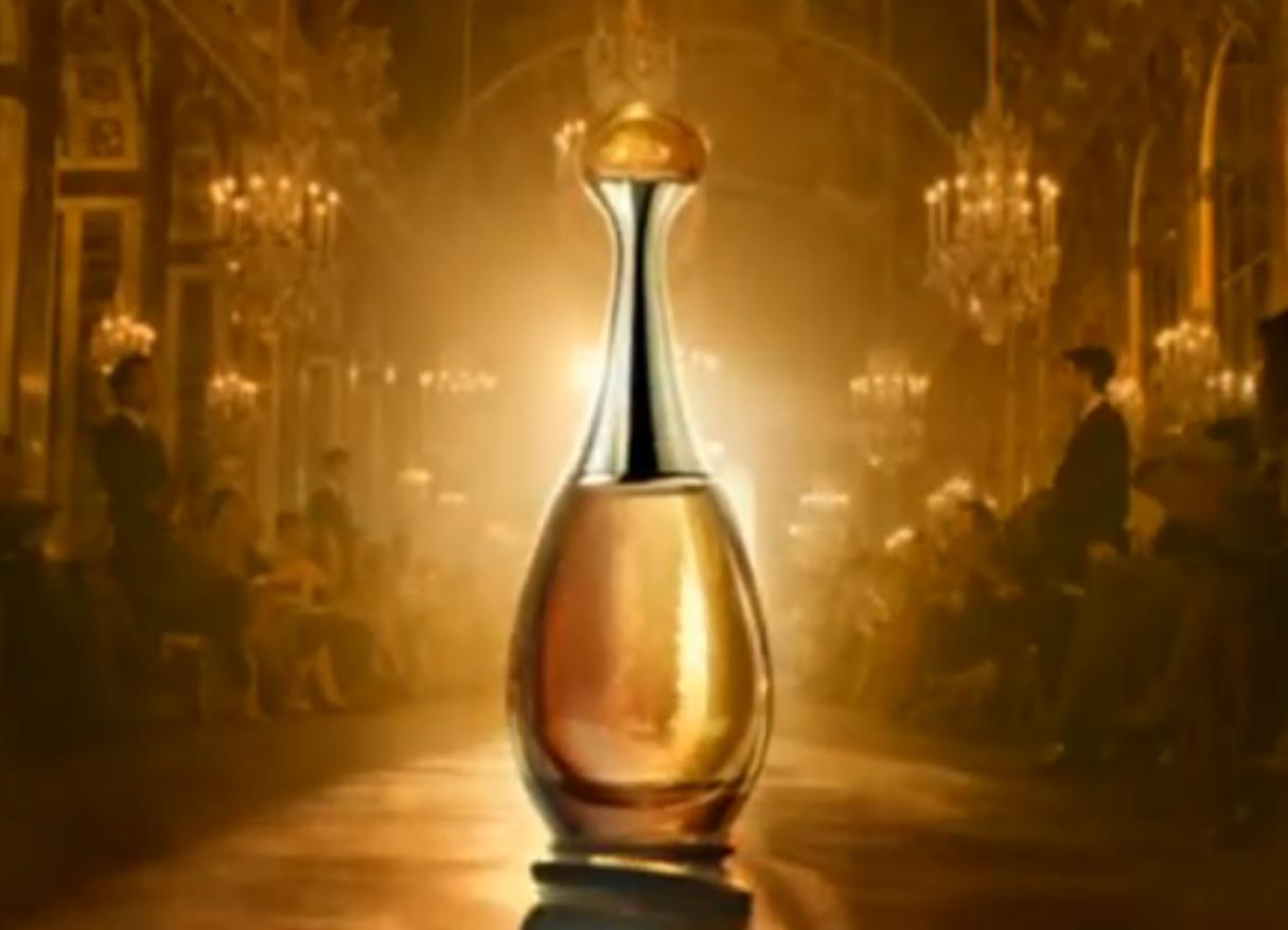 Charlize Theron Co-Stars with Marilyn Monroe J'Adore