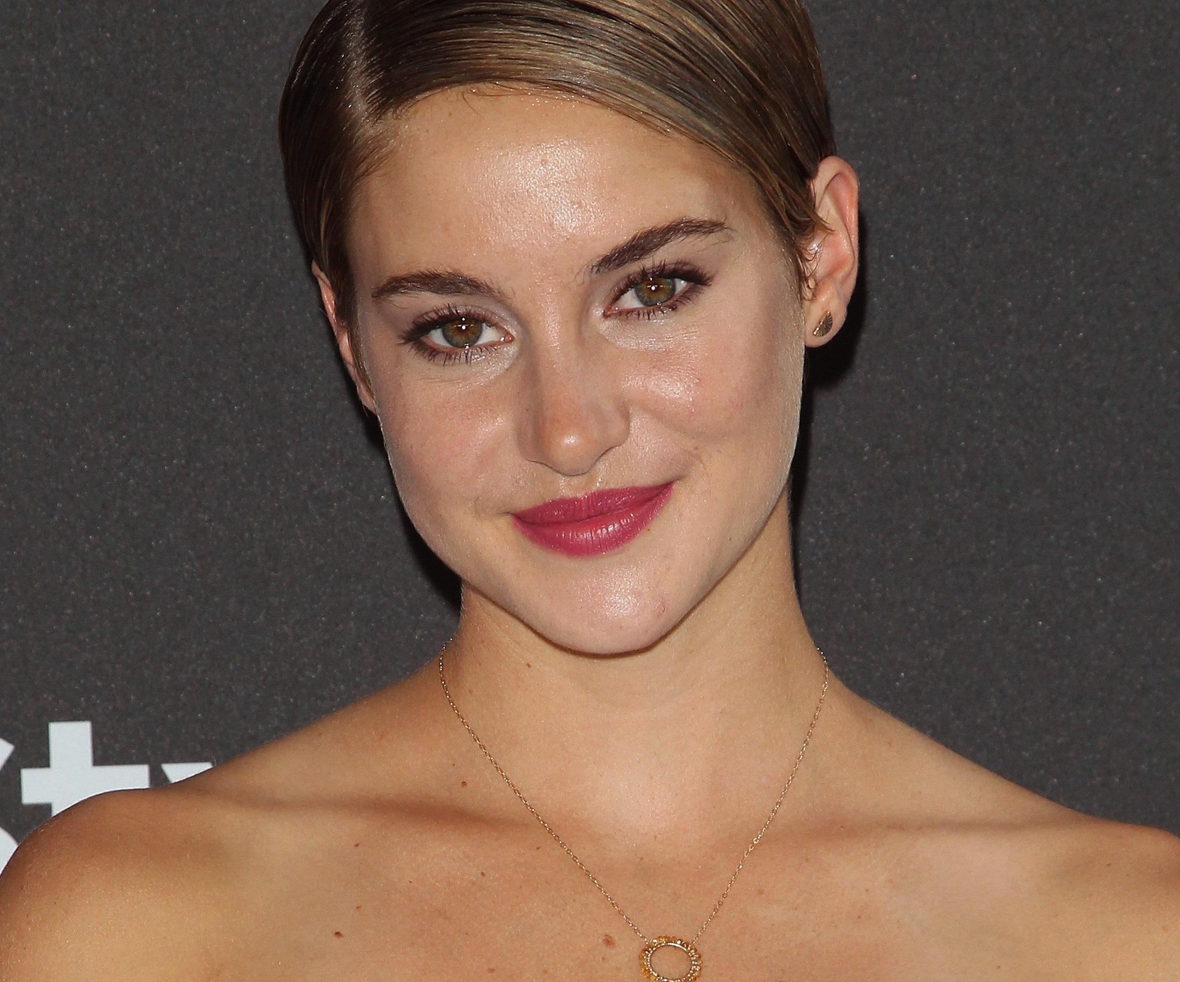 Shailene Woodley Forced to Eat 350 Calories Daily