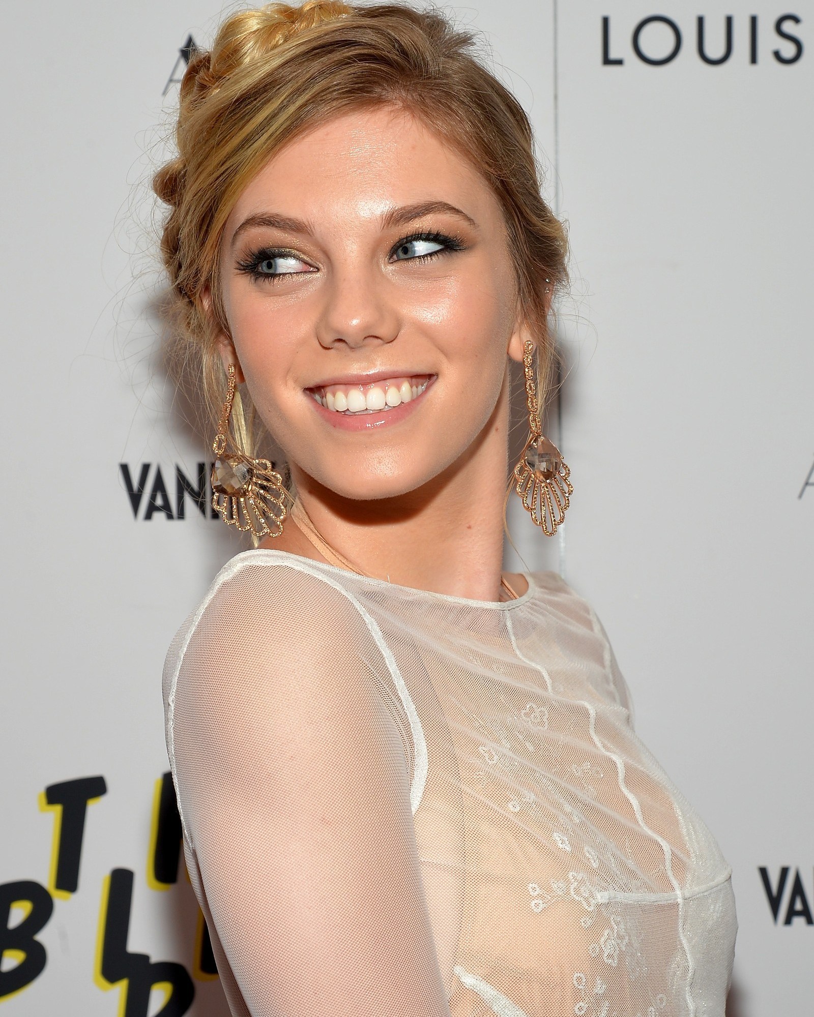 How Wear Gold (Without Looking Gaudy)