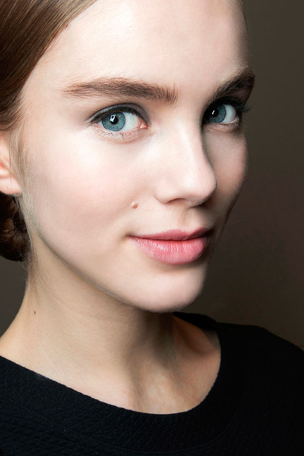 How to Choose the Right Eyebrow Product For You