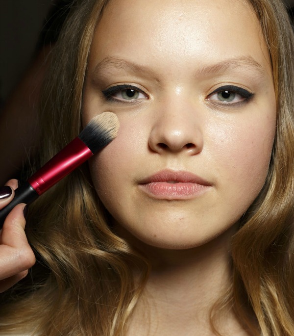 How to Find the Best Concealer for You