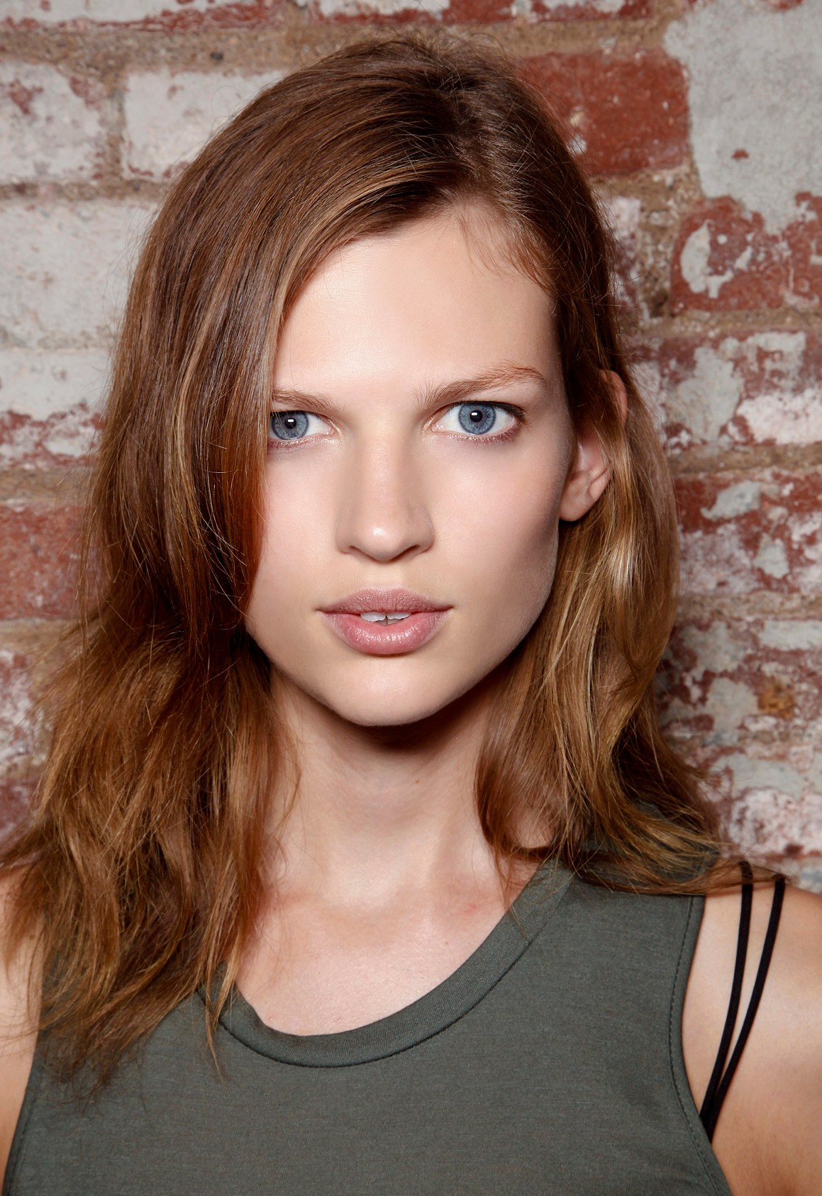 How to Do Your Eyebrows