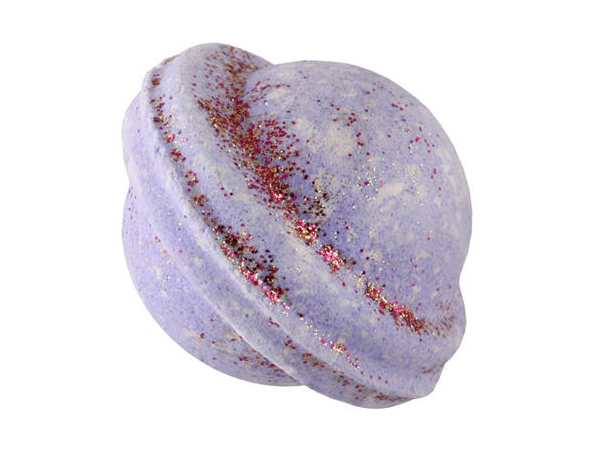 Drew Barrymore Aveeno Repairing Cica Hand Mask Is Saving Her Dry Skin