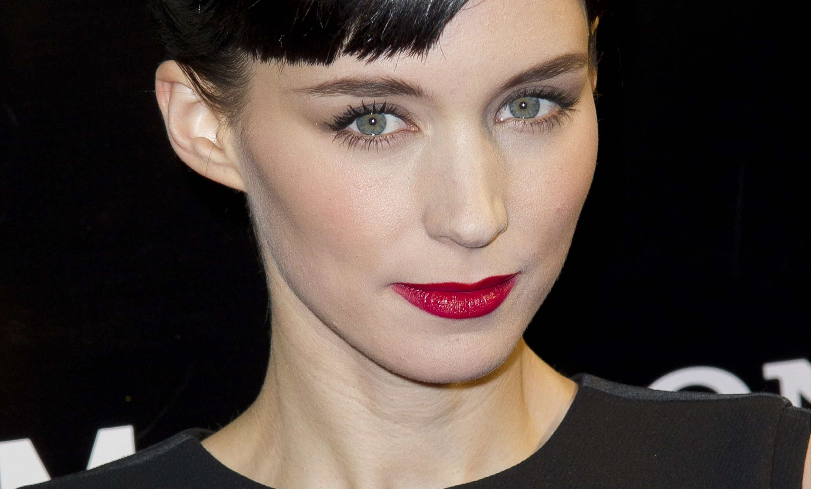 Scratch & Sniff: Scented Ads Expand Their Market