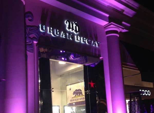 How to Perfect the Goth Makeup Trend for Fall 2015