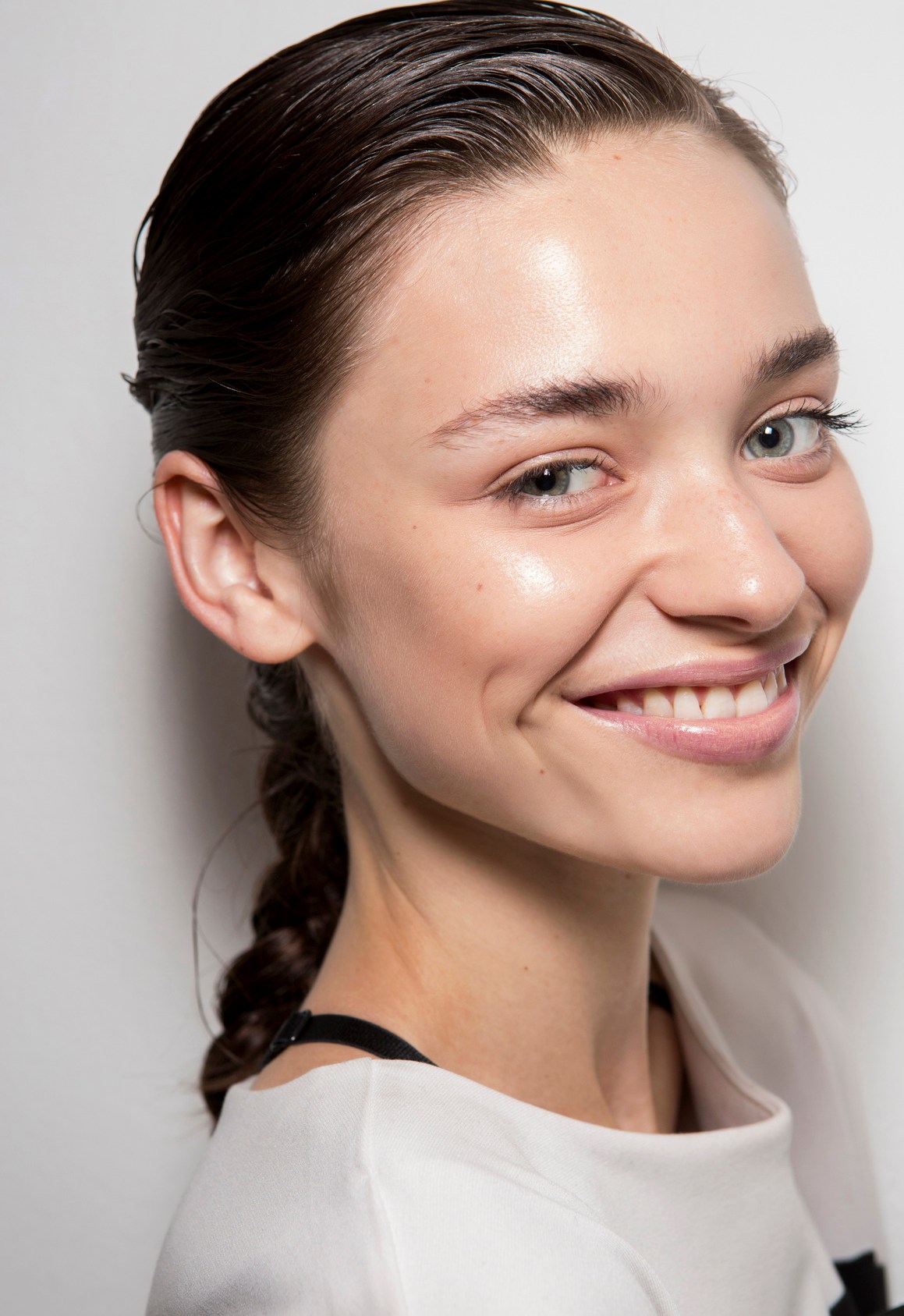 Shine Control Tips For Sweaty Days