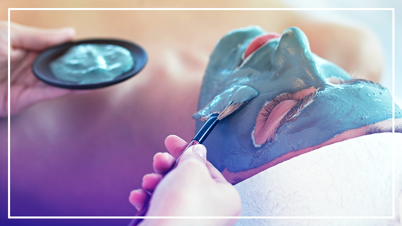 The Difference Between Whiteheads and Blackheads