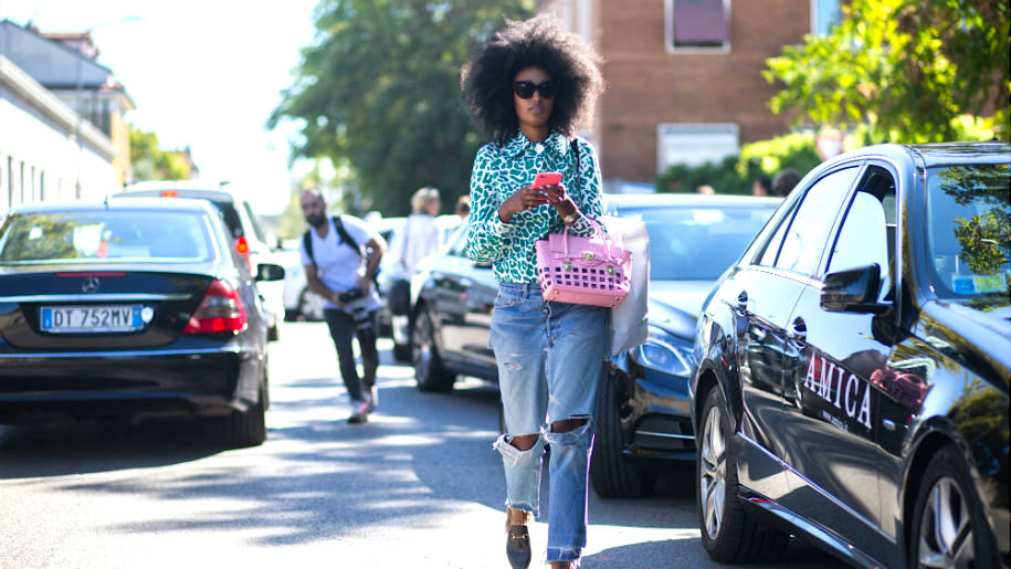 Curly-Haired Girls, Rejoice: There Are Finally Emojis for You