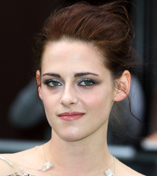 Get Kristen Stewart's Silver Smoky Eye