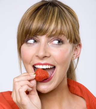 How to Fix Split Ends Without Cutting Them in 2020 According to Experts