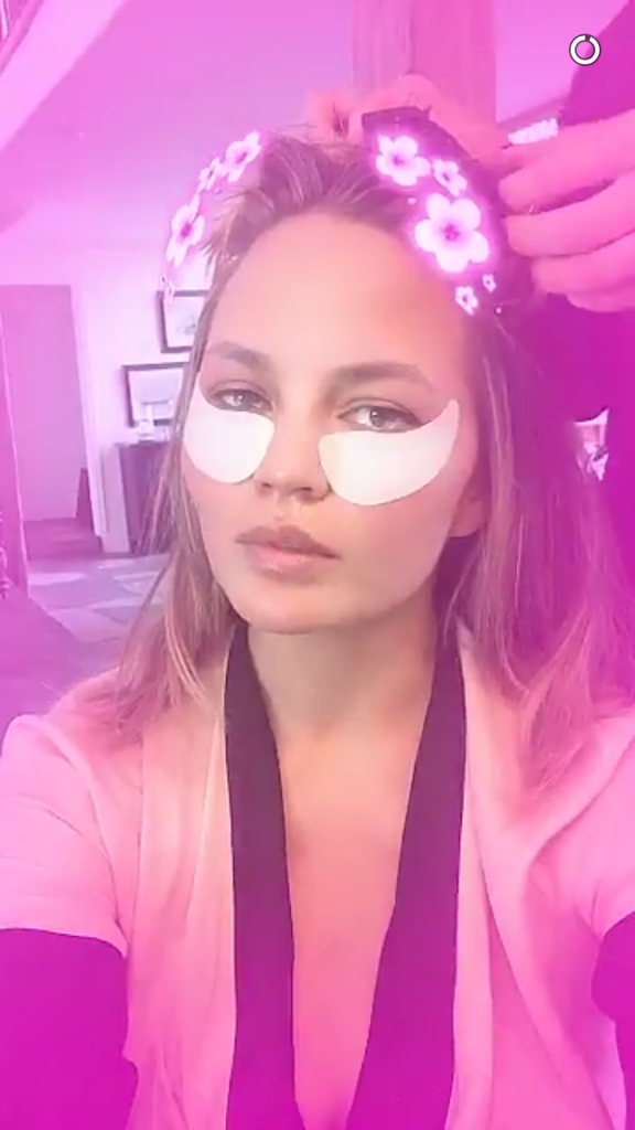 Snapchat/@chrissyteigen