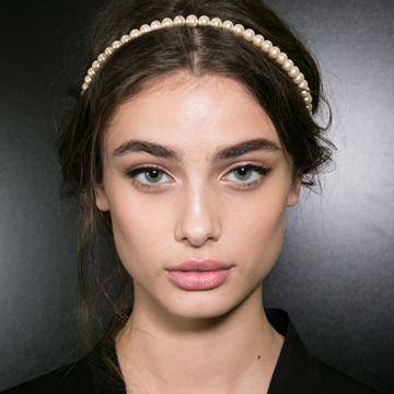 How to Wear Fall's Hottest Hair Accessories