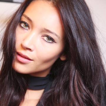 Quick Holiday Hairstyles That Anyone Can Do