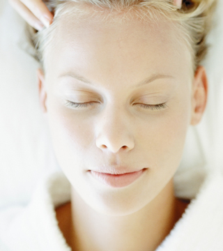 5 Ways to Temporarily Color Your Hair for Halloween