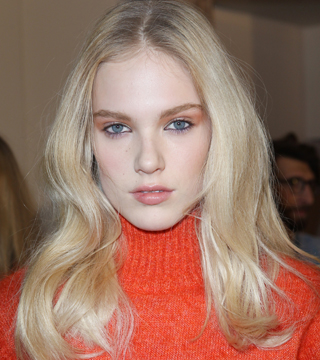 Alix Earle Uses This Splurge-Worthy Curling Iron for Perfect Beach Waves