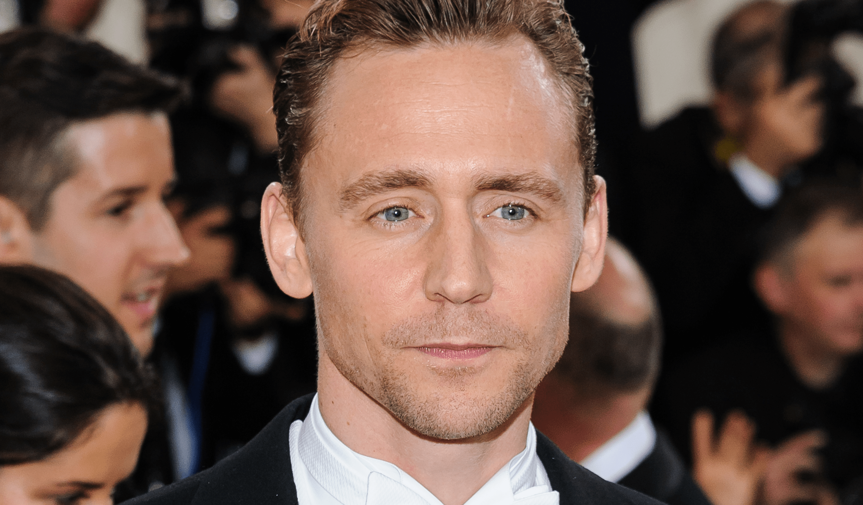 Tom Hiddleston's Butt Awarded 'Rear of the Year'