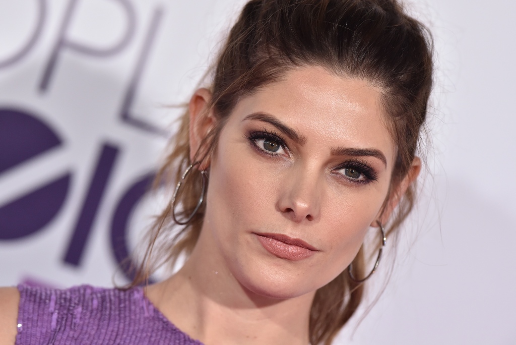 Ashley Greene Looks Gorgeous Without Makeup