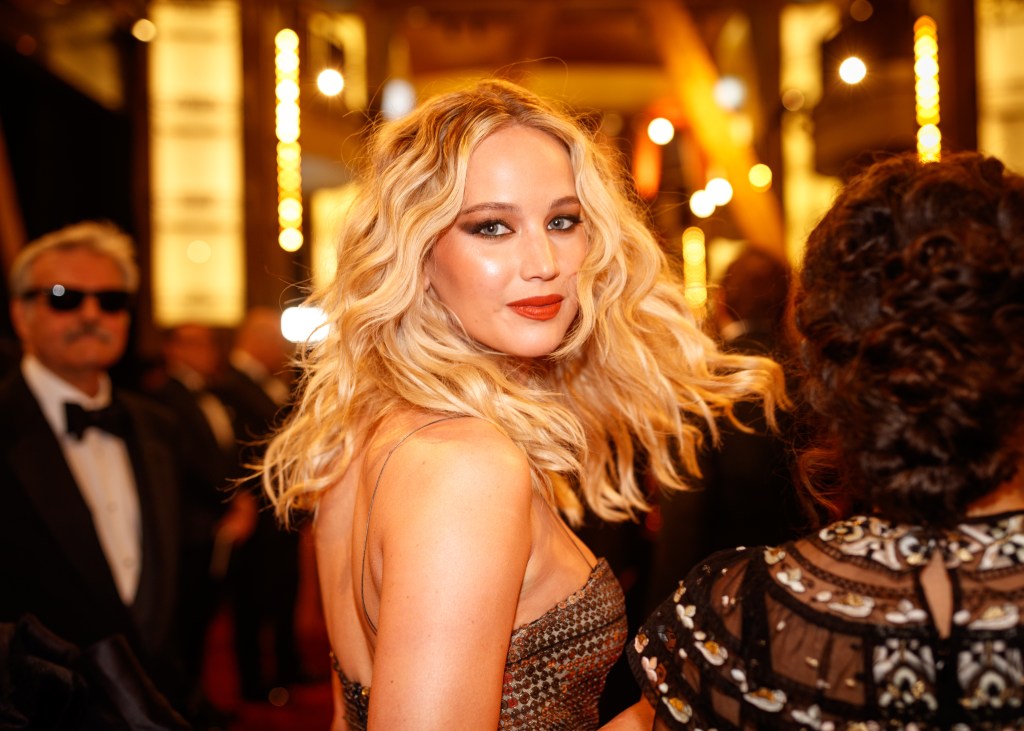STYLECASTER | Celebs Told to Lose Weight for Roles | Jennifer Lawrence
