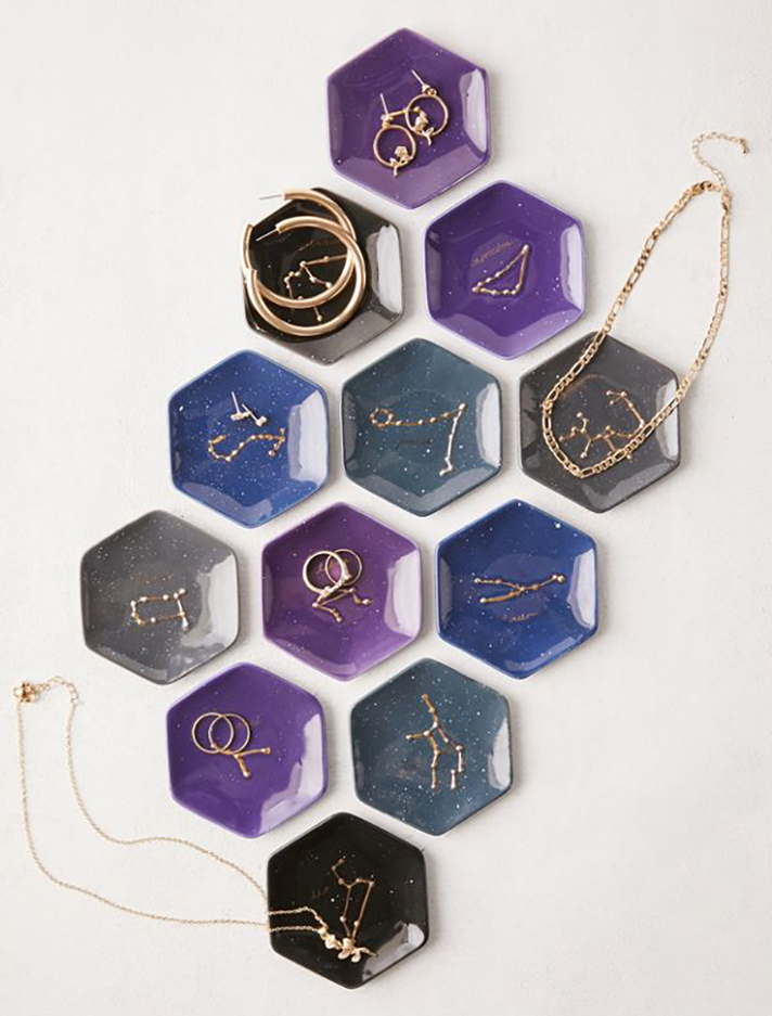 STYLECASTER | Literally Just 101 Stocking Stuffers That Are Worth the Buy