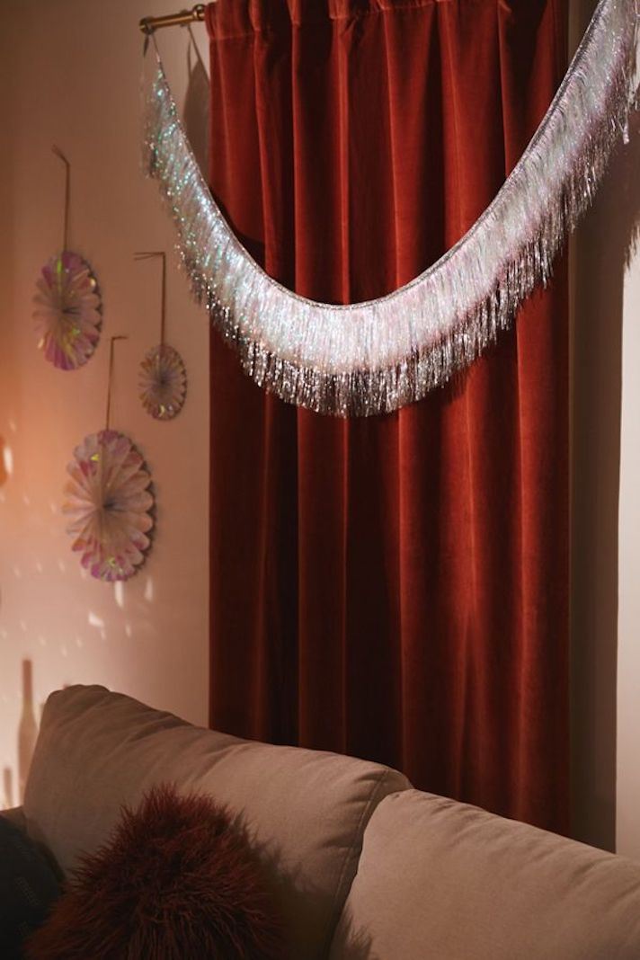 STYLECASTER | The Shopper's Guide to New Year's Eve Decor