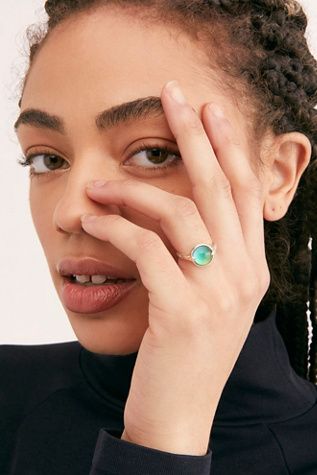 STYLECASTER | Ariana Grande-Inspired Rings