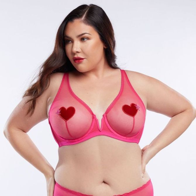 STYLECASTER | Plus-Size Lingerie For Valentines Day