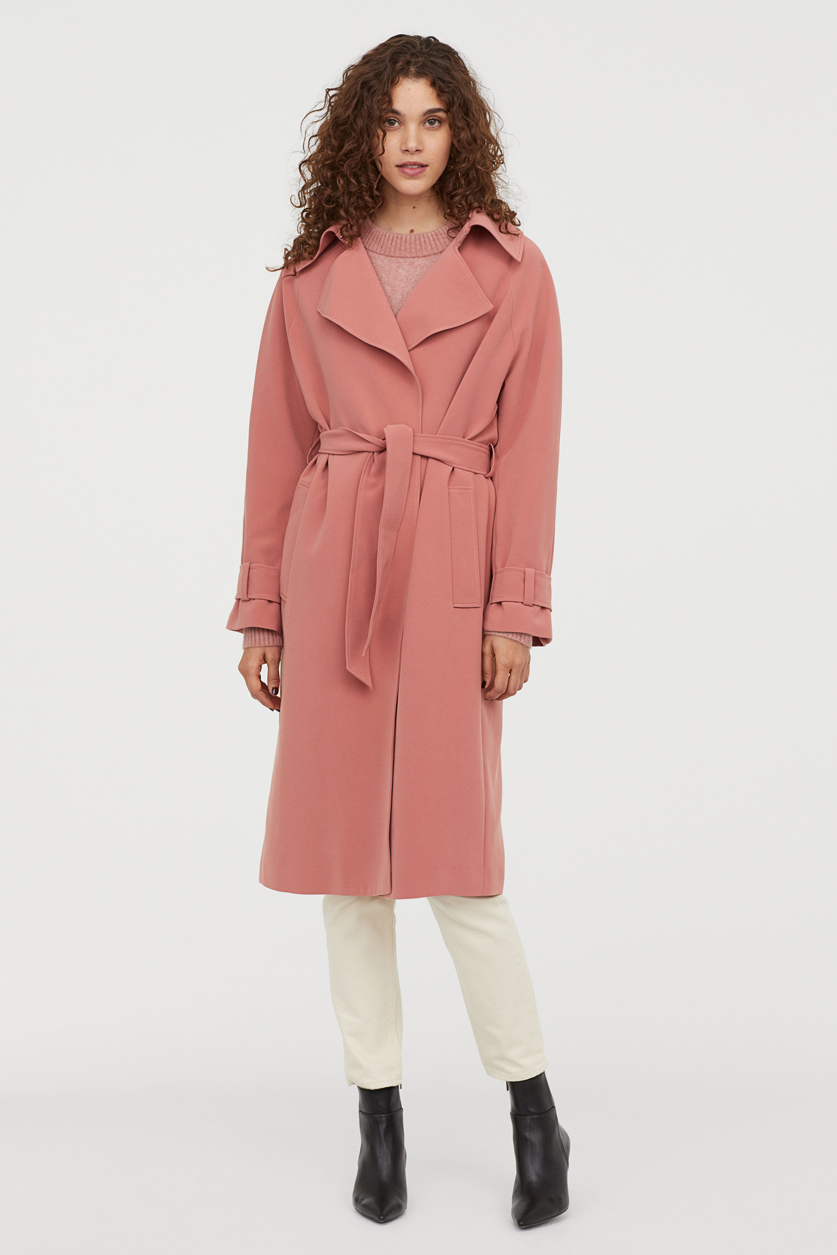 STYLECASTER | Robe Silhouettes Are the Chicest Way to Get Comfy-Luxe Style in 2019