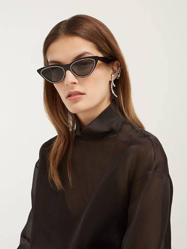 STYLECASTER | Winter Sunglasses Are the Underrated Accessory You Can't Overlook