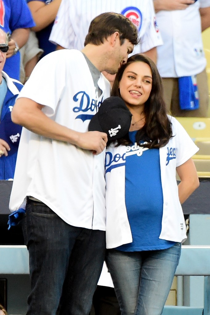 Celeb Couples | Mila Kunis and Ashton Kutcher