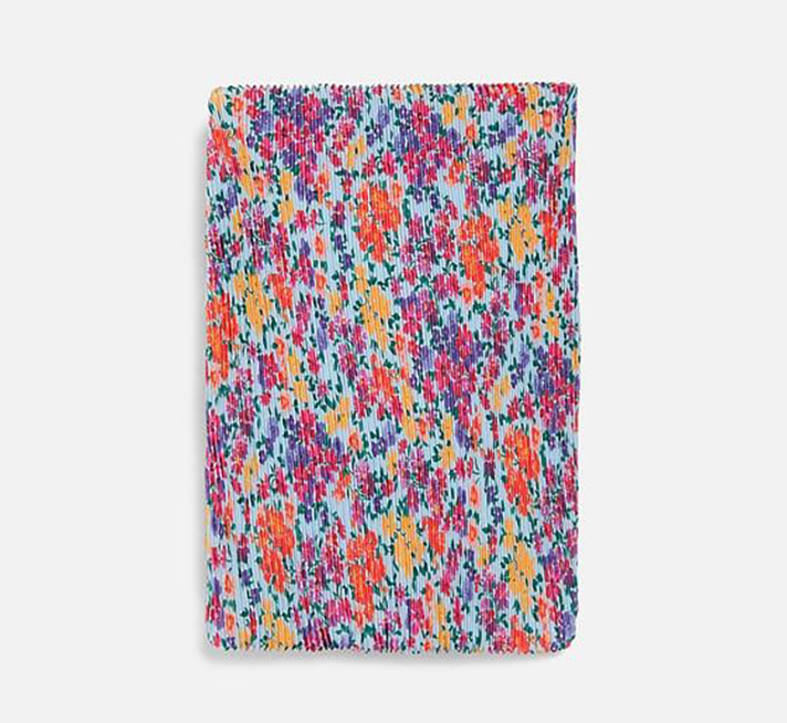 STYLECASTER | Spring Scarves Are Definitely a Thing, and Honestly, I Want Them All