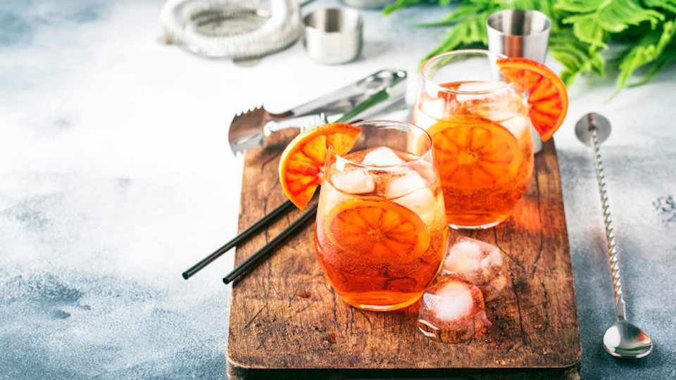 STYLECASTER | Two-Ingredient Cocktails That Taste and Sound Fancy