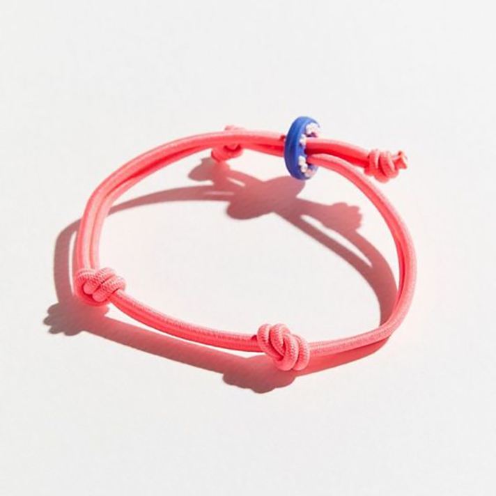 STYLECASTER | Friendship Bracelets Might Be 2019's Most Nostalgic Trend Yet