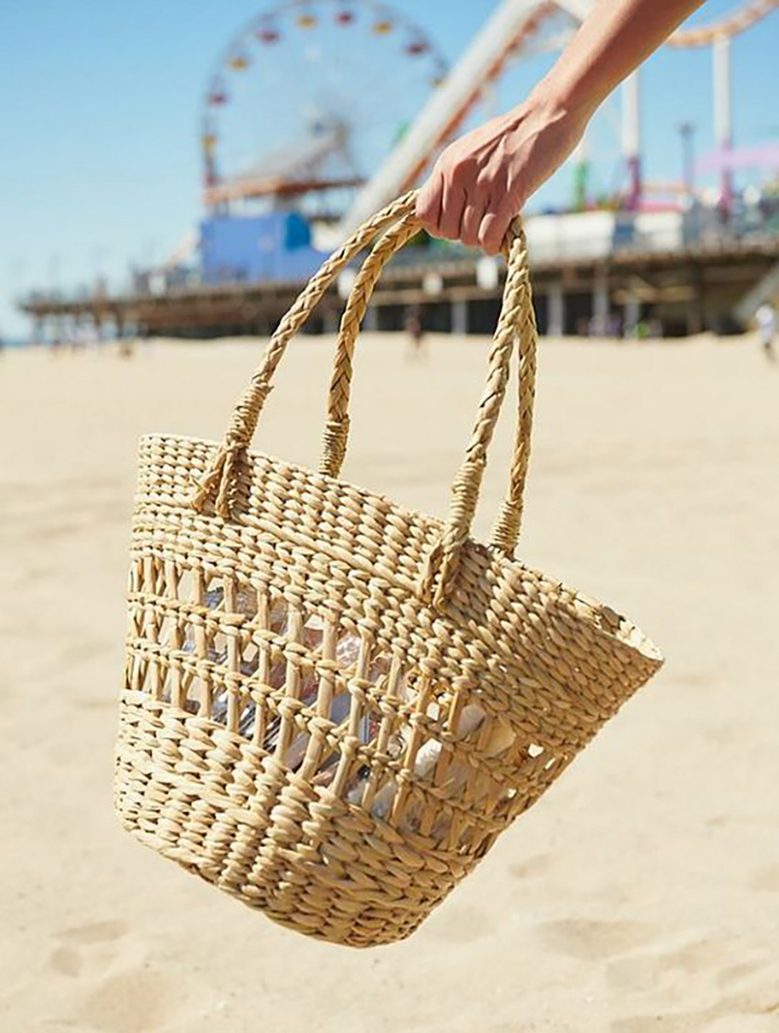 STYLECASTER | Summer Bags So Cute You'll Actually Enjoying Holding Them All Day