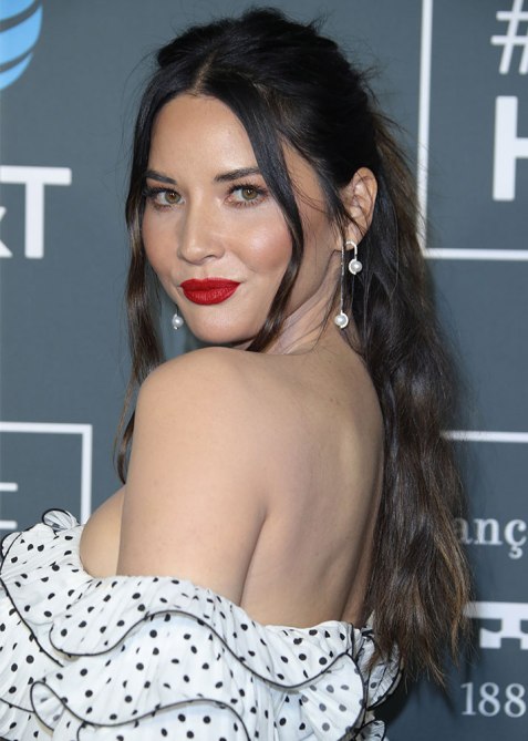 thick-hair-styles-olivia-munn