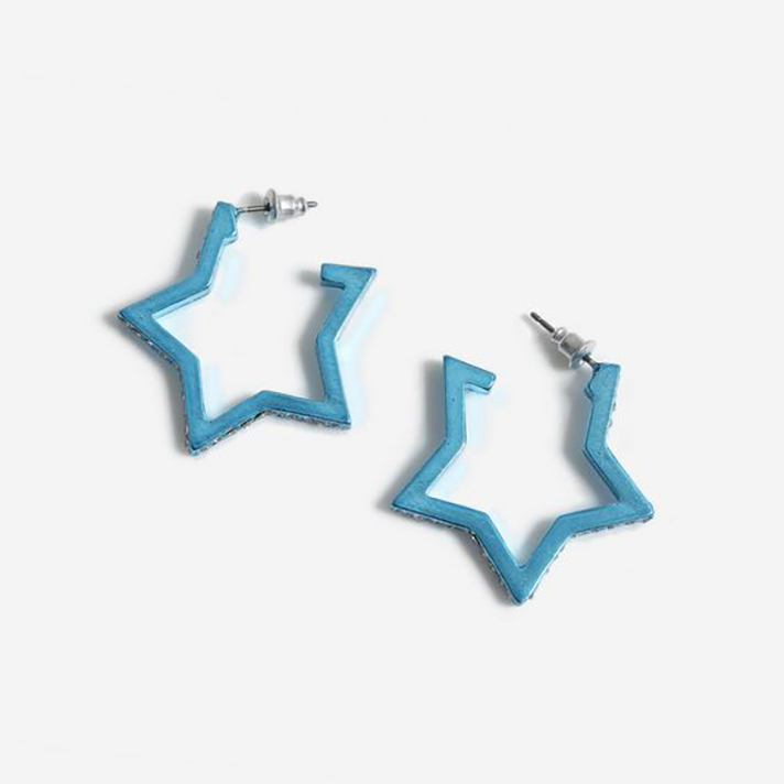 STYLECASTER | Red, White and Blue Accessories Worth Adding to Your Fourth of July Rotation