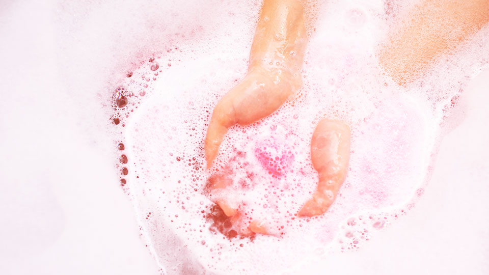 These Bath Bombs Won’t Turn a Relaxing Bath Into a UTI | STYLECASTER