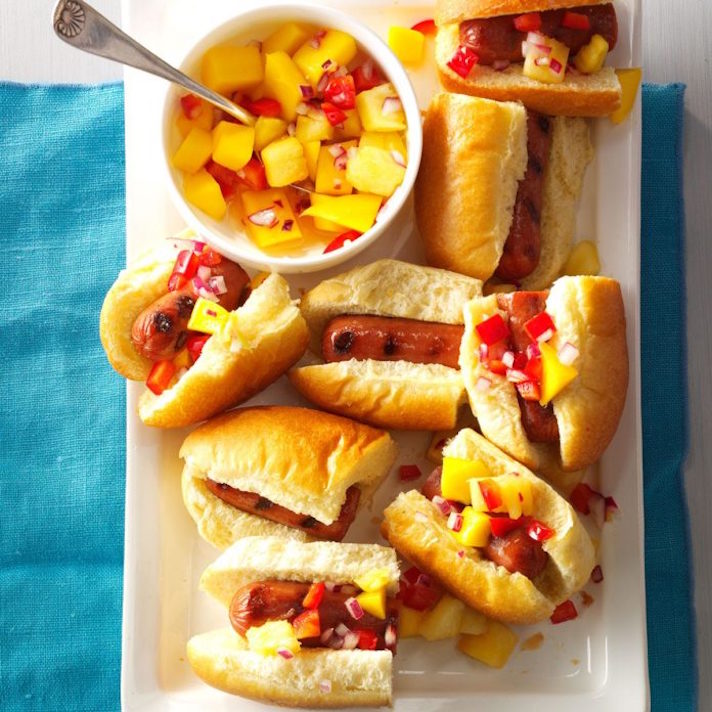 STYLECASTER | 17 Fourth of July Appetizers That Every Barbecue Needs | Hot Dog Sliders