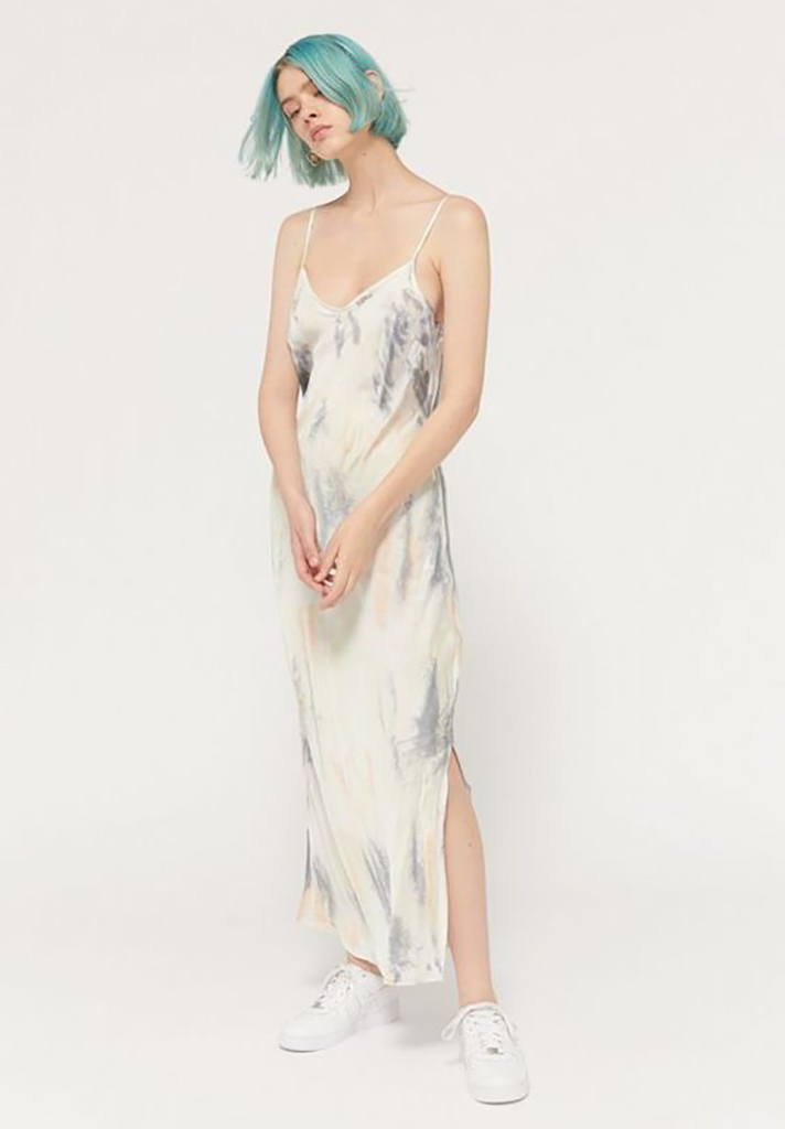 STYLECASTER | Sexy Summer Maxi Dresses Worth Sporting on Your Next Date Night