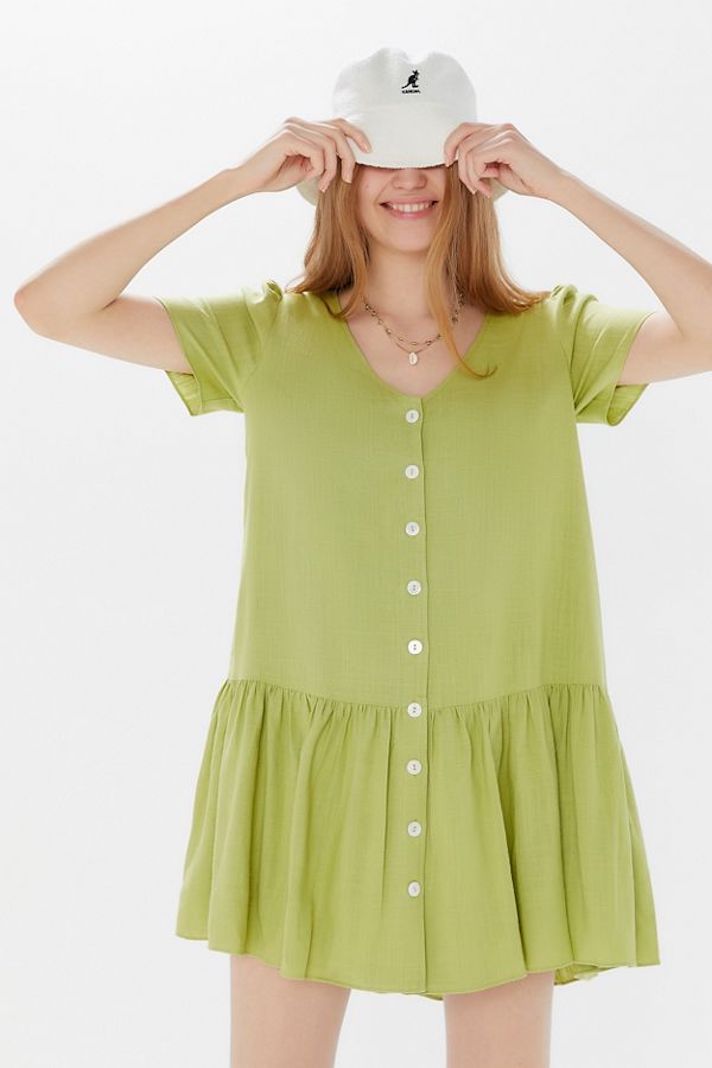 STYLECASTER | Almost All of Urban Outfitters' Sale Section Is Under $20 Right Now