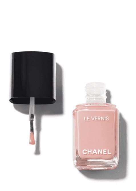 gel-polishes-chanel