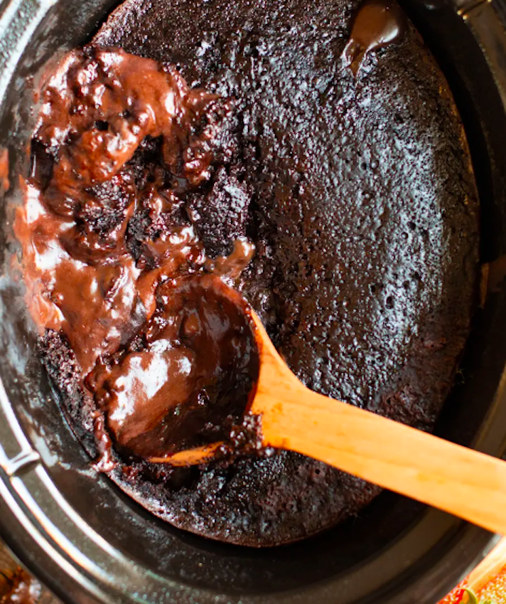 STYLECASTER | 17 Slow-Cooker Snacks That Really Speak To Your PMS Cravings | Chocolate Lava Cake