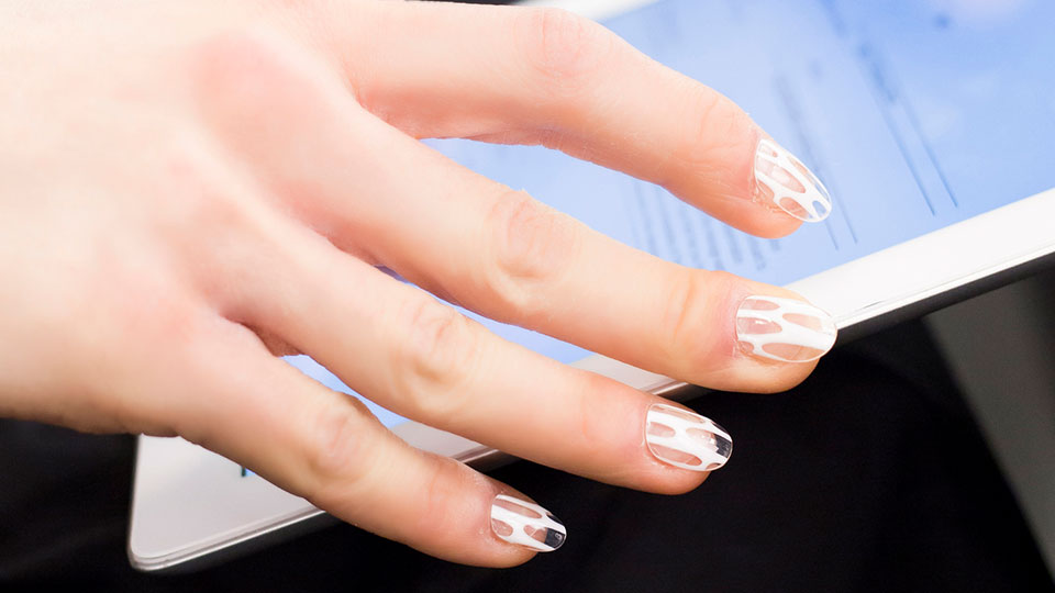 see-through-nail-art