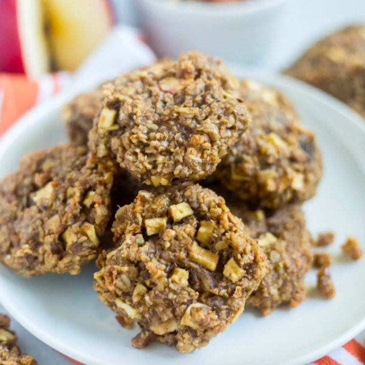 STYLECASTER | 17 Make-Ahead Breakfast Recipes That Make Mornings Much Easier | Apple Cinnamon Breakfast Cookies