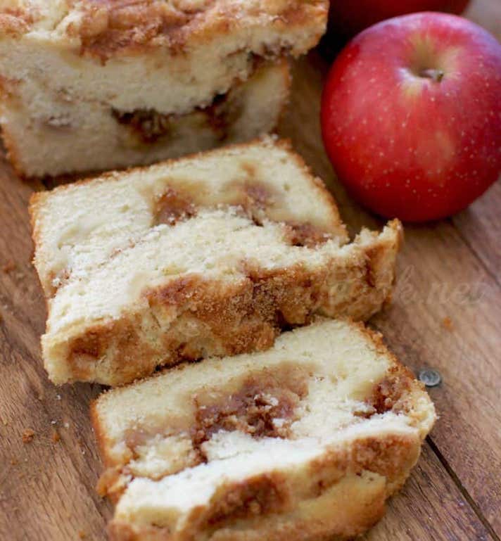 STYLECASTER | Easy Quick Breads That You Really Can't Mess Up | Apple Pie Bread