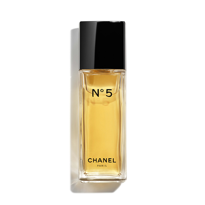 STYLECASTER | I’ve Used the Same 8 Beauty Products Since My Sophomore Year of High School